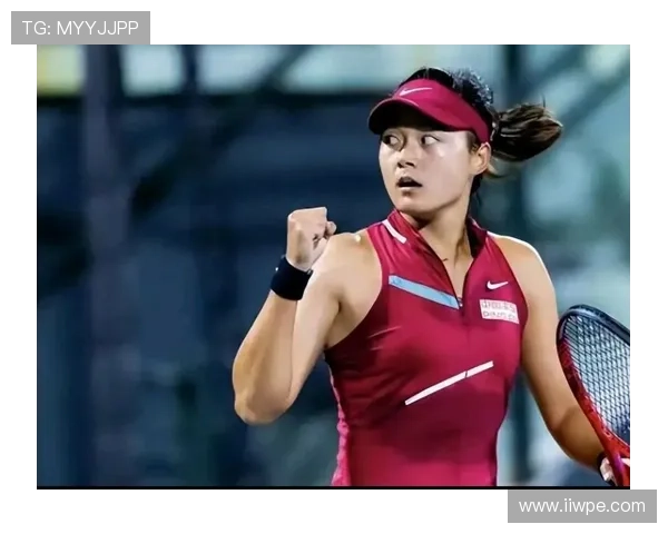 网球赛场虽迟但到王雅繁强势发挥稳扎稳打成功闯过艰难首轮关卡赛